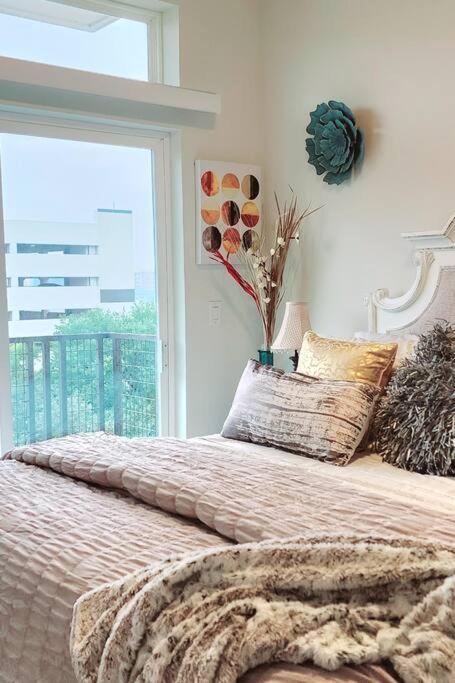 Best 5* Luxury Living Downtown Kingbed Suite Houston Exteriér fotografie